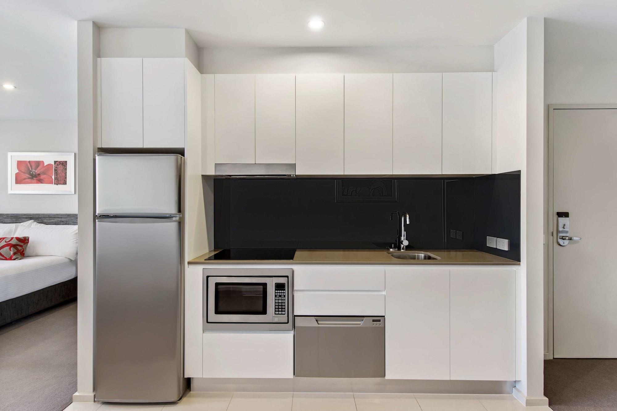 Adina Serviced Apartments Canberra Dickson Dış mekan fotoğraf